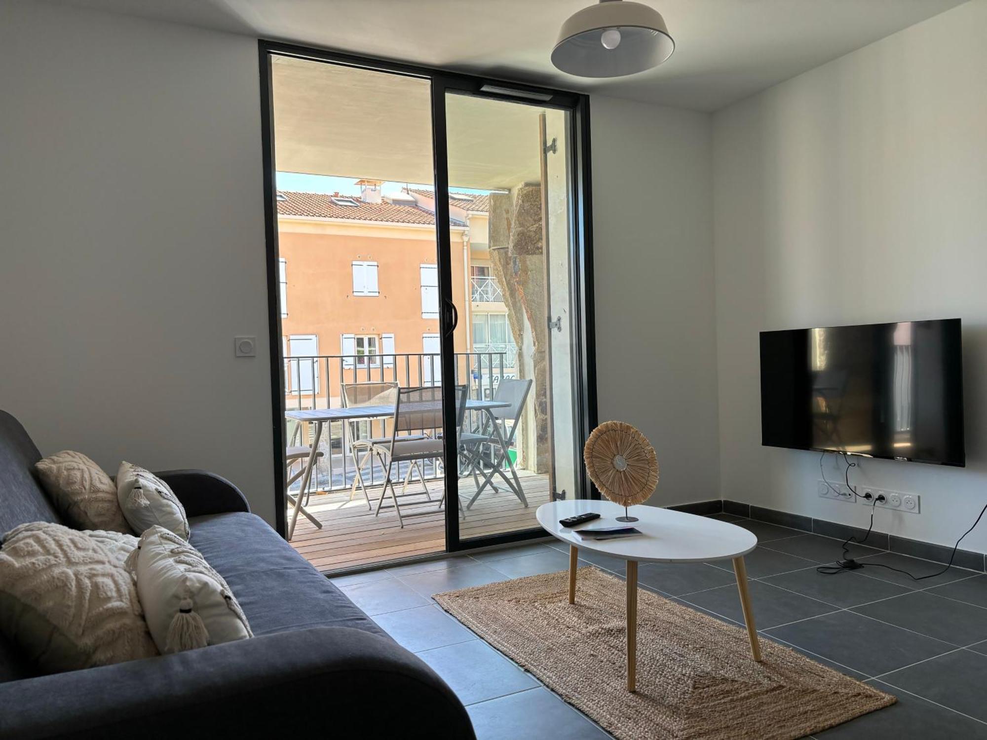 Appartement Bormes Exteriör bild