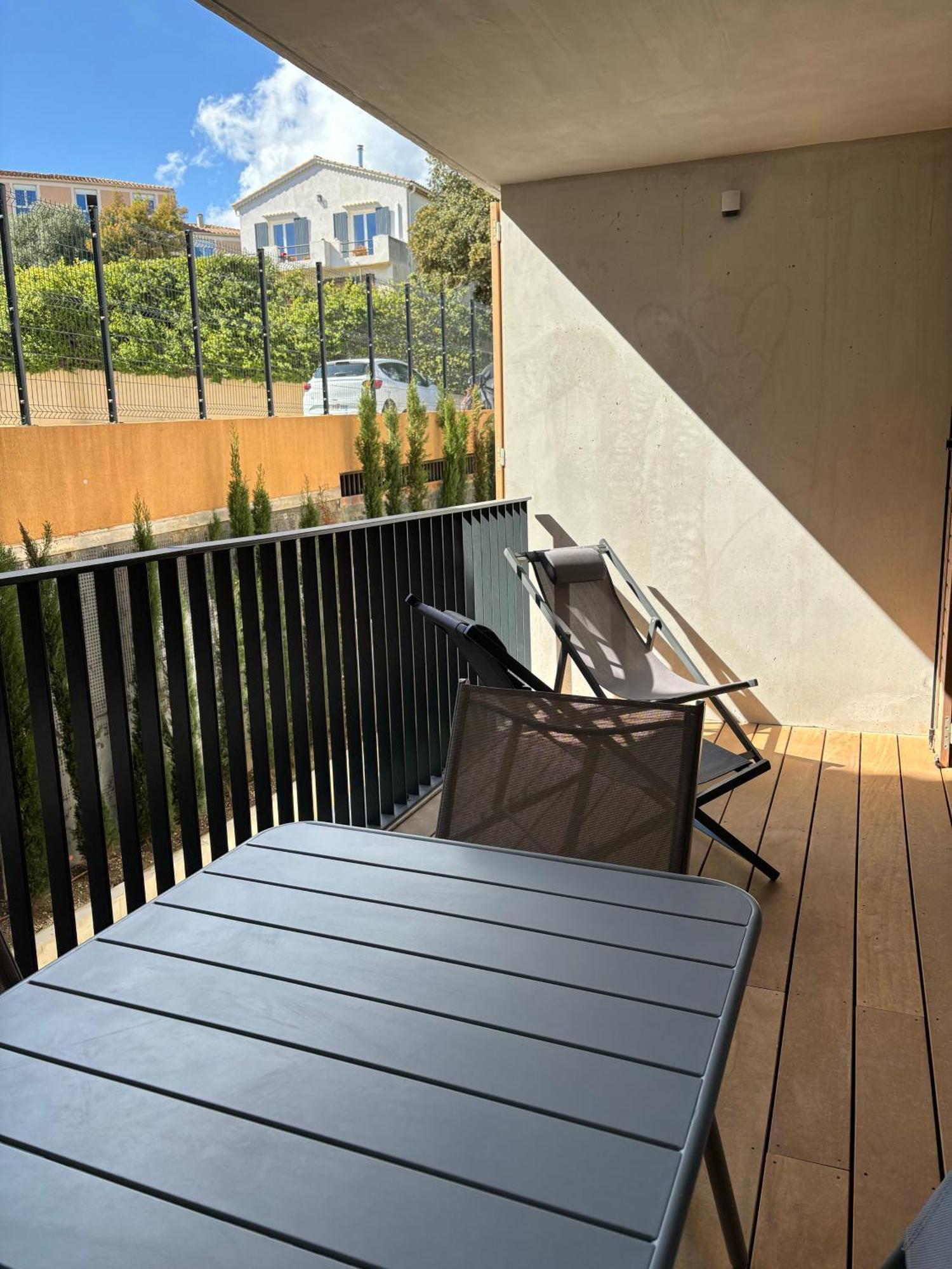 Appartement Bormes Exteriör bild